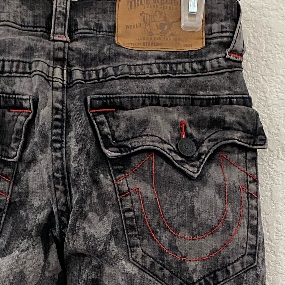 True Religion black/gray men’s jeans. Brand new never worn!